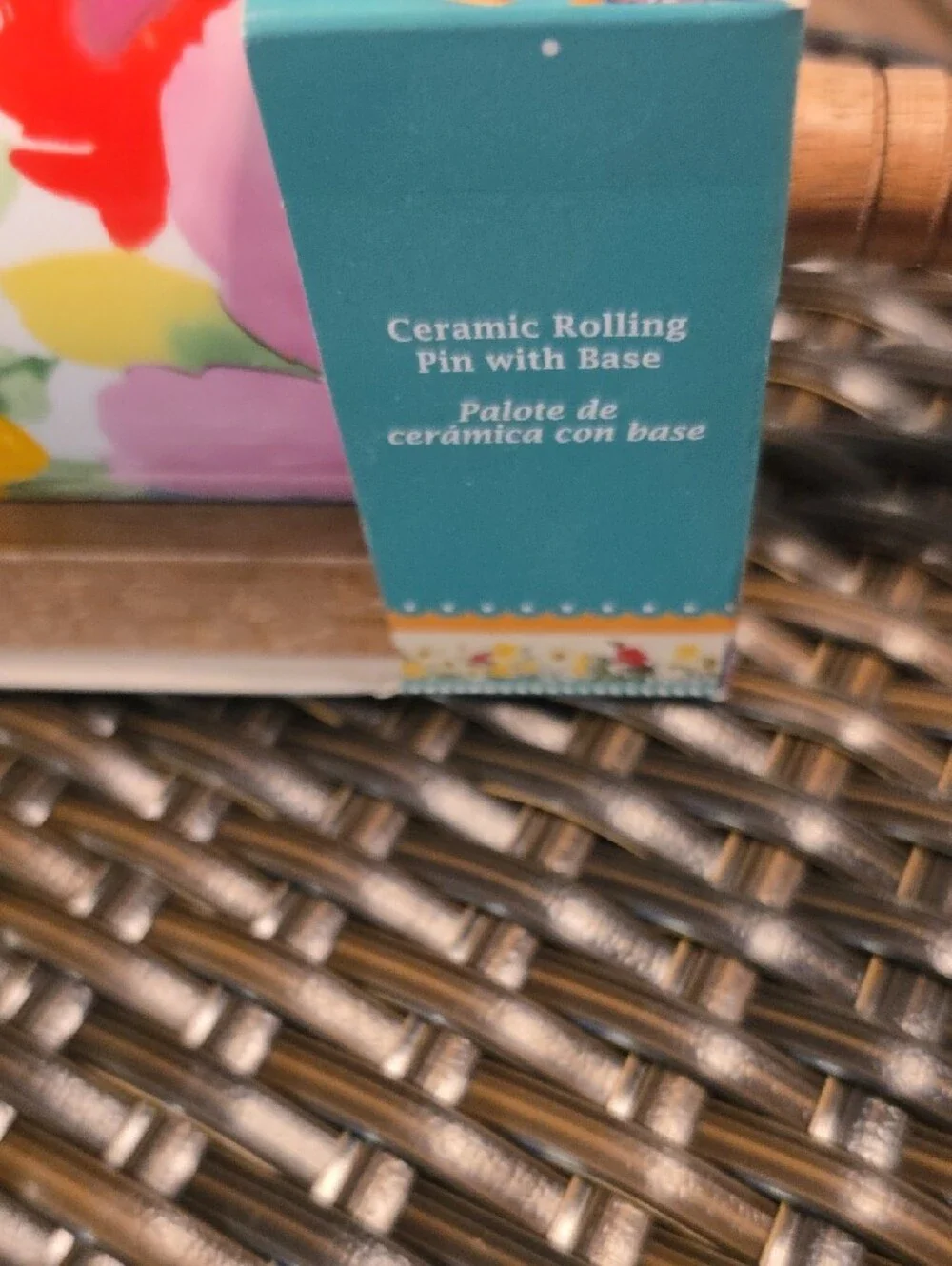 The Pioneer Woman floral rolling